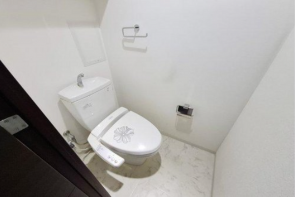 泉佐野市日根野、マンションの画像です