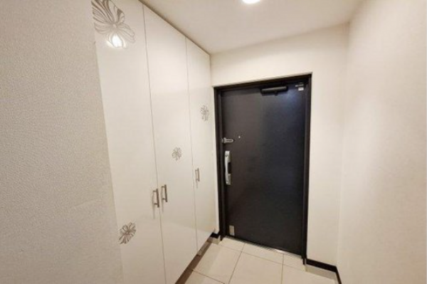 泉佐野市日根野、マンションの画像です