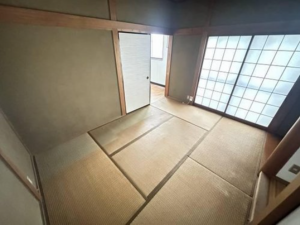 泉佐野市鶴原、中古一戸建ての画像です