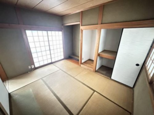 泉佐野市鶴原、中古一戸建ての画像です