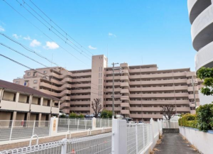 岸和田市上野町東、マンションの画像です