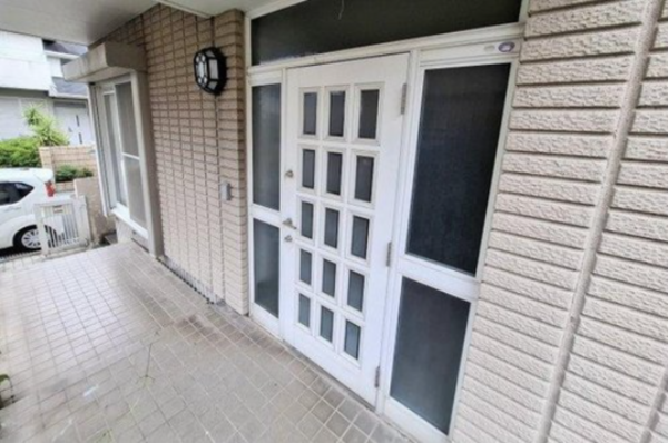 貝塚市二色、中古一戸建ての画像です