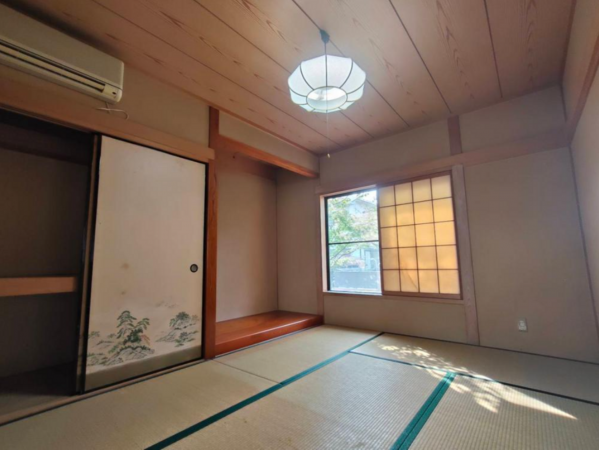 貝塚市二色、中古一戸建ての画像です