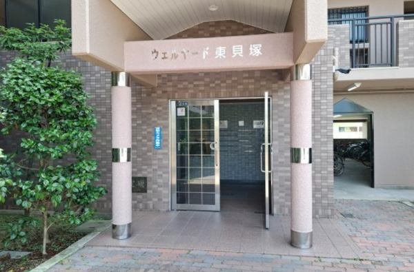 貝塚市半田、マンションの画像です