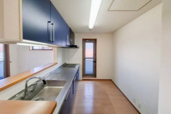 泉南郡熊取町つばさが丘西、中古一戸建ての画像です