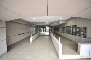 岸和田市下野町、マンションの画像です