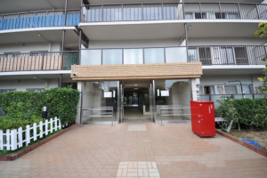 岸和田市下野町、マンションの画像です