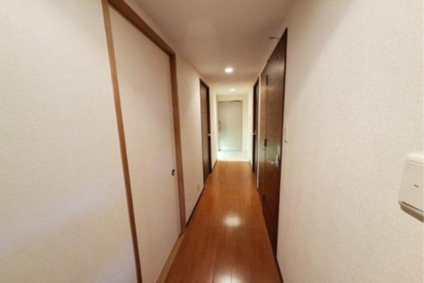 泉佐野市日根野、マンションの画像です