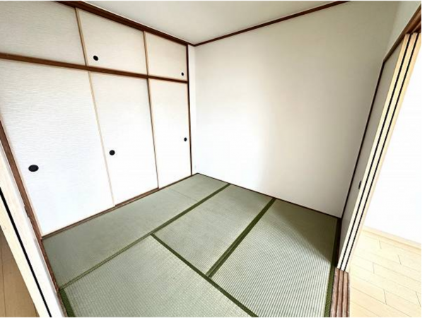 貝塚市地蔵堂、マンションの画像です