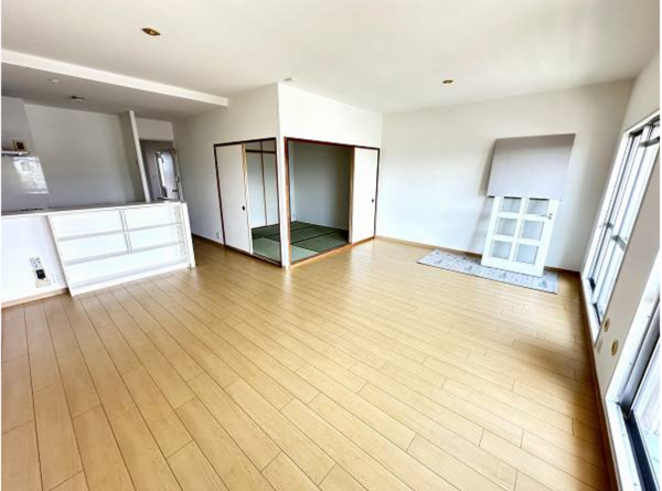 貝塚市地蔵堂、マンションの画像です