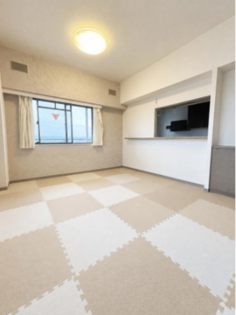 泉佐野市鶴原、マンションの画像です