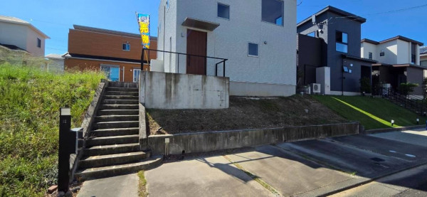泉南郡熊取町つばさが丘北、中古一戸建ての画像です