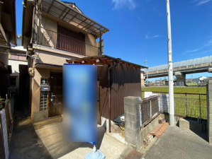 岸和田市箕土路町、中古一戸建ての画像です