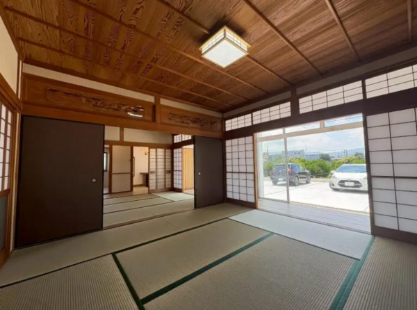 泉佐野市南中安松、中古一戸建ての画像です