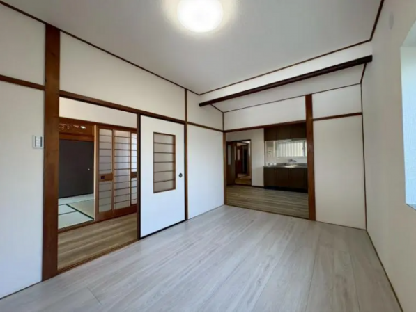 泉佐野市南中安松、中古一戸建ての画像です
