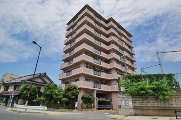 岸和田市堺町、マンションの画像です