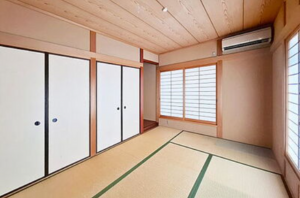 泉佐野市新安松、中古一戸建ての画像です