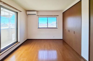 泉佐野市新安松、中古一戸建ての画像です