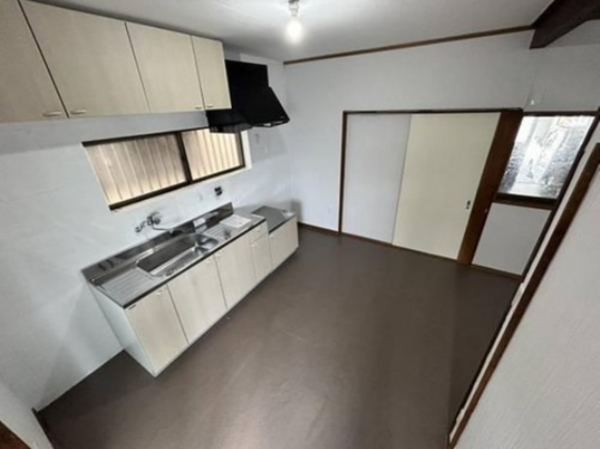 泉佐野市上瓦屋、中古一戸建ての画像です