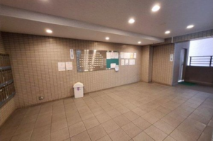 貝塚市西町、マンションの画像です