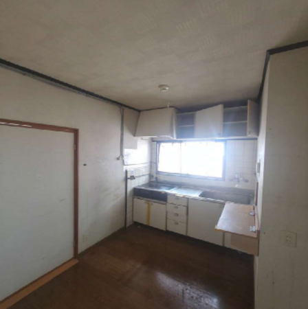泉佐野市新安松、中古一戸建ての画像です
