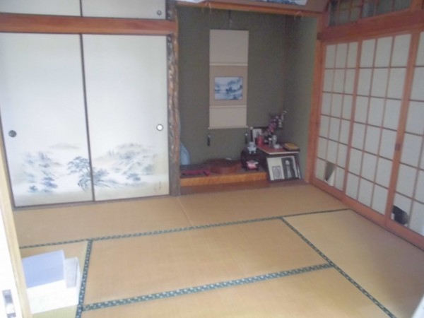 佐世保市天神、中古一戸建ての居間画像です
