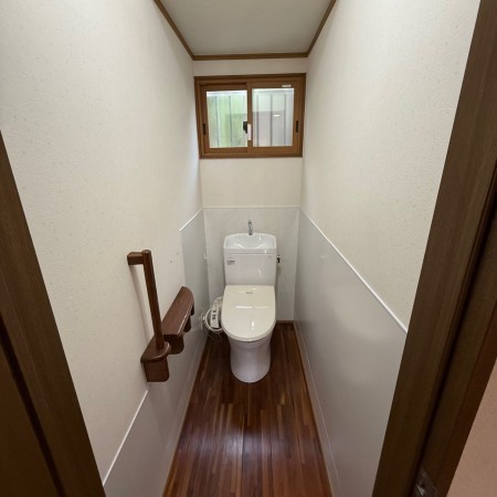 佐世保市須田尾町、中古一戸建てのトイレ画像です
