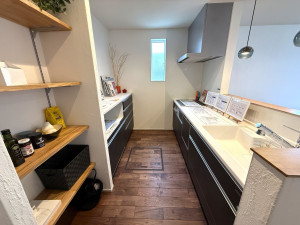 東彼杵郡波佐見町志折郷、新築一戸建てのキッチン画像です