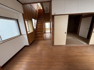 佐世保市高梨町、中古一戸建ての画像です