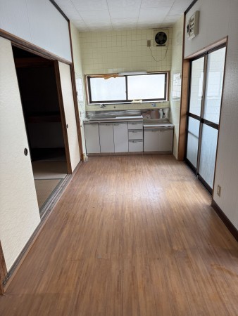 佐世保市高梨町、中古一戸建ての画像です