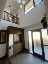 松江市国屋町、中古一戸建ての玄関画像です