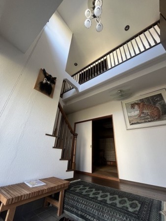 松江市国屋町、中古一戸建ての玄関画像です