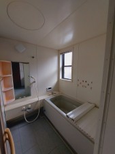 松江市西川津町、中古一戸建ての風呂画像です