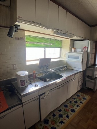 松江市上乃木、中古一戸建てのキッチン画像です