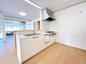 松江市宍道町、中古一戸建てのキッチン画像です