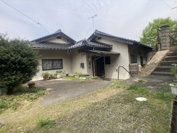 松江市矢田町、中古一戸建ての外観画像です