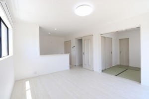 松江市古志原、新築一戸建ての居間画像です