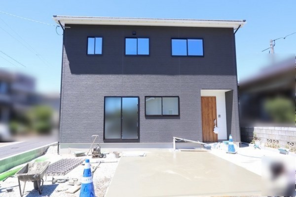 松江市古志原、新築一戸建ての外観画像です