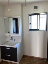 松江市西川津町、中古一戸建ての画像です