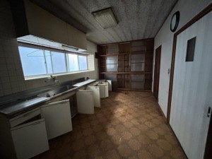 松江市東出雲町、中古一戸建てのキッチン画像です