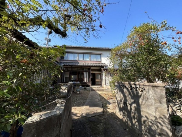 松江市東出雲町、中古一戸建ての外観画像です
