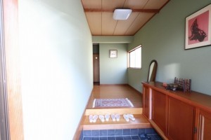 松江市山代町、中古一戸建ての玄関画像です