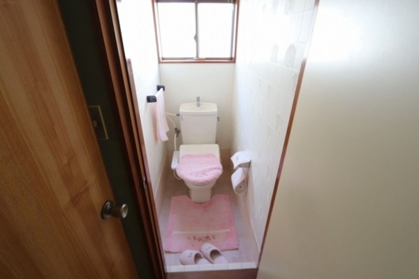 松江市山代町、中古一戸建てのトイレ画像です