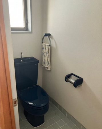 出雲市武志町、中古一戸建てのトイレ画像です