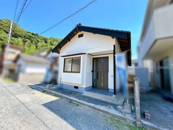 松江市国屋町、中古一戸建ての外観画像です