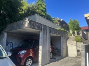 松江市古志原、中古一戸建ての駐車場画像です