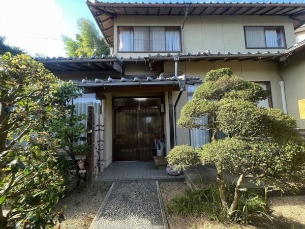 松江市古志原、中古一戸建ての外観画像です