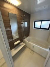 松江市砂子町、マンションの風呂画像です