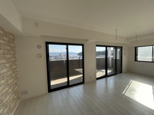 松江市砂子町、マンションの居間画像です