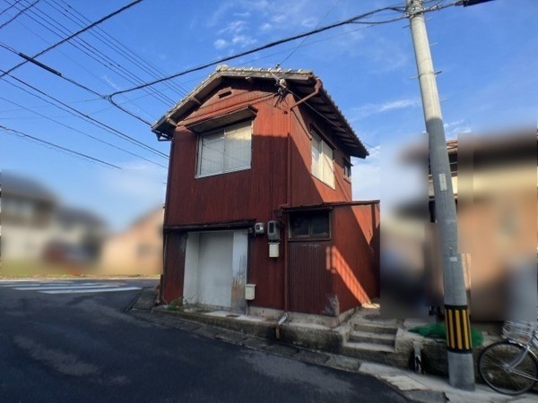 松江市中原町、中古一戸建ての外観画像です